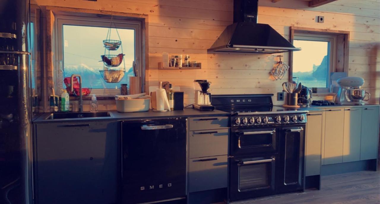 Unique Barnhouse In Amazing Gimsoy In Lofoten Saupstad  Экстерьер фото